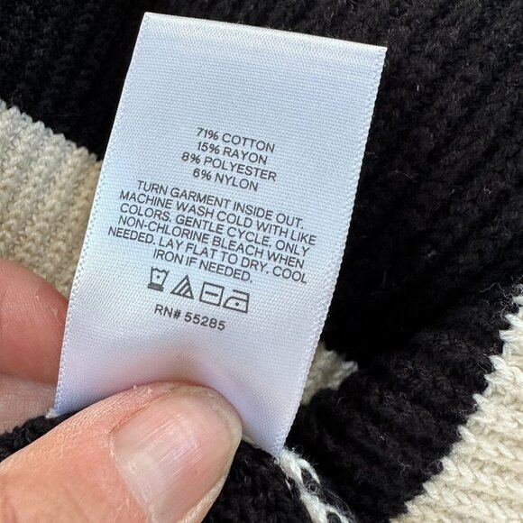 EXPRESS Black & White Striped Quarter Zip Sweater Long Line Size Medium - Picture 9 of 10